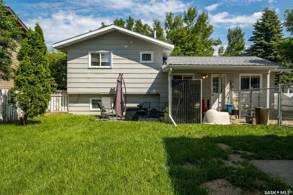 3075 Sherman Drive Prince Albert SK S6V 7H5