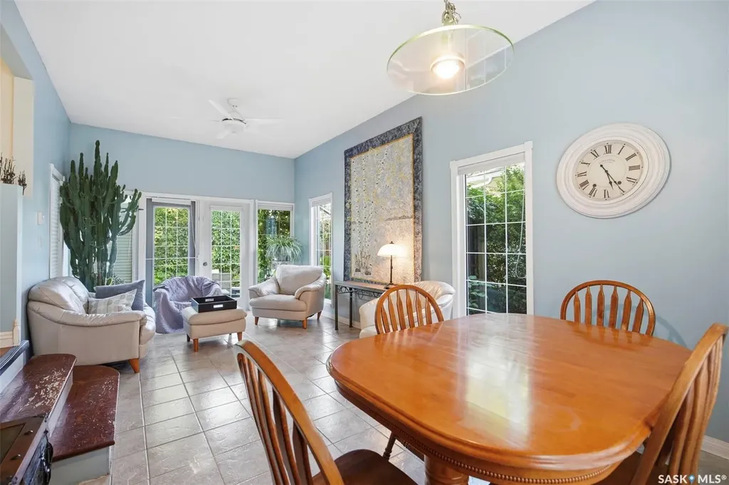 1921 Sommerfeld Avenue Saskatoon SK S7J 2E2