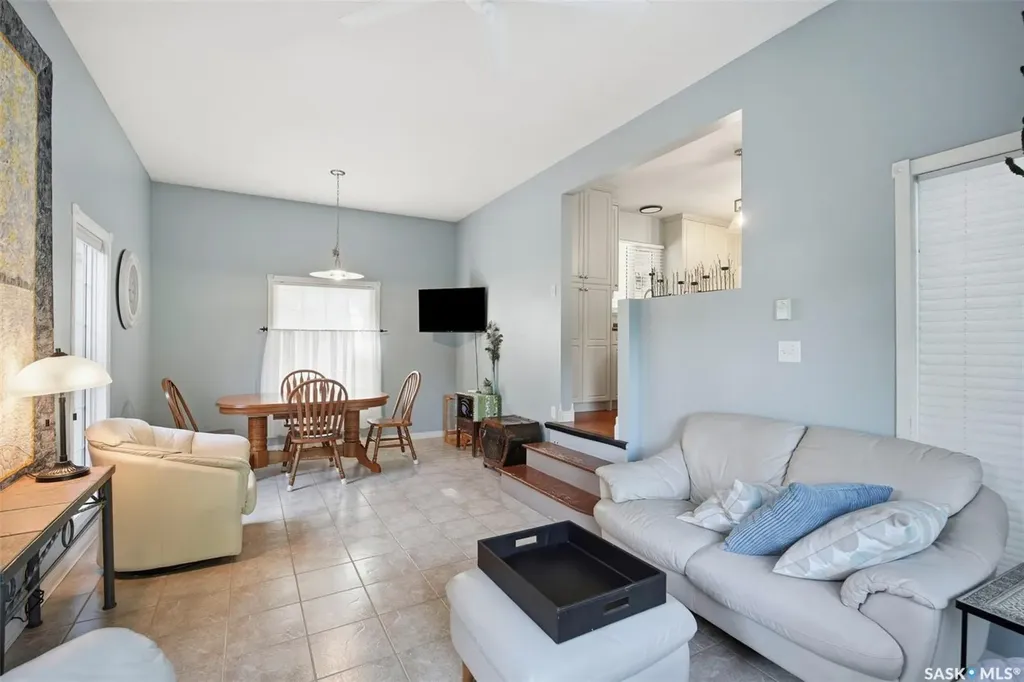 1921 Sommerfeld Avenue Saskatoon SK S7J 2E2