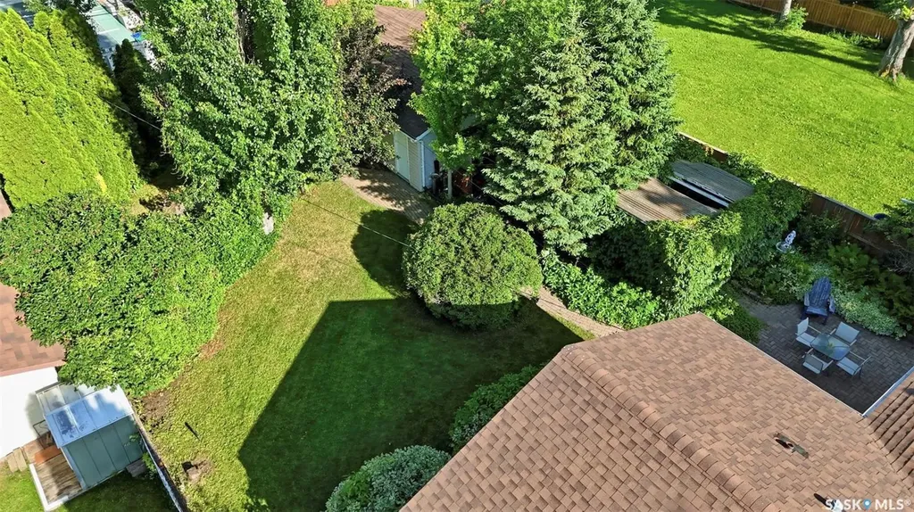1921 Sommerfeld Avenue Saskatoon SK S7J 2E2