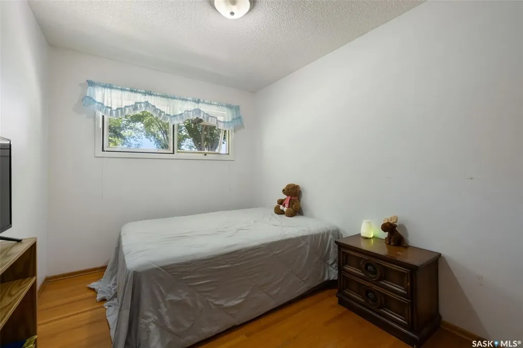 4343 England Road Regina SK S4R 4P2