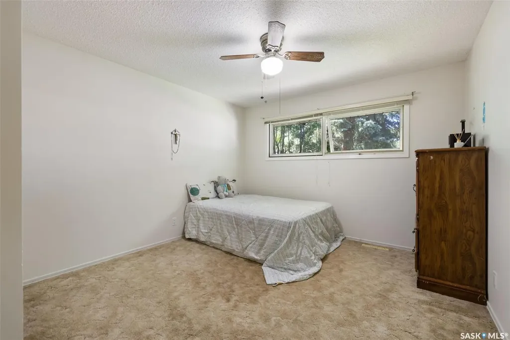 4343 England Road Regina SK S4R 4P2