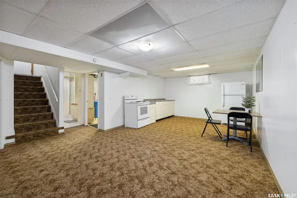 4343 England Road Regina SK S4R 4P2