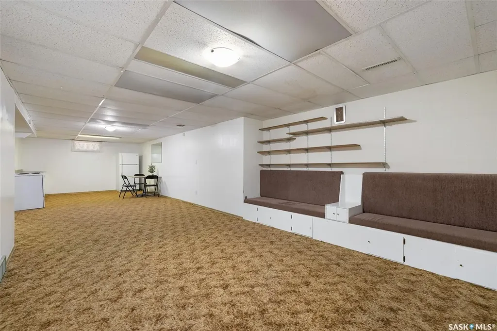 4343 England Road Regina SK S4R 4P2