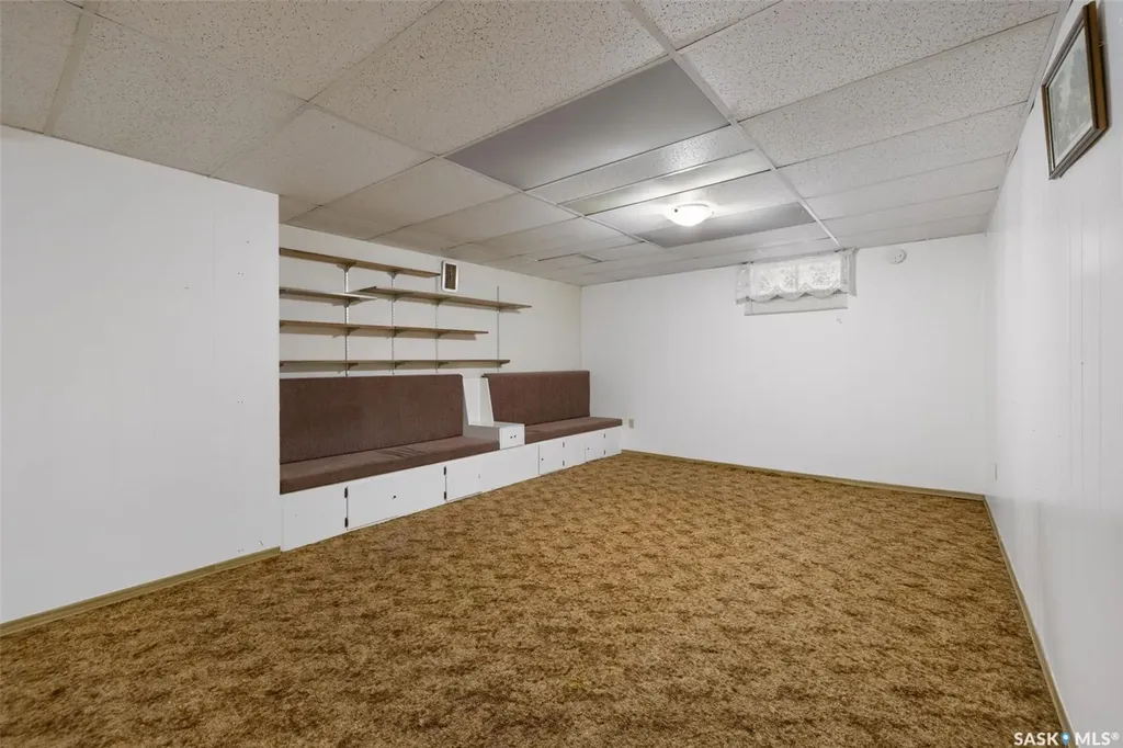 4343 England Road Regina SK S4R 4P2