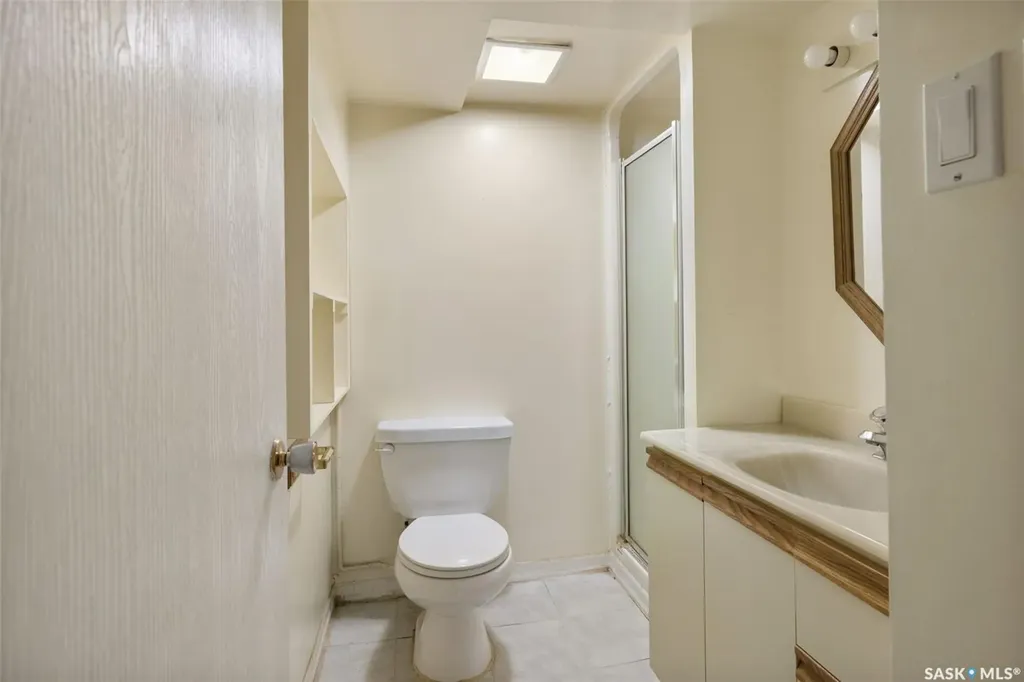 4343 England Road Regina SK S4R 4P2