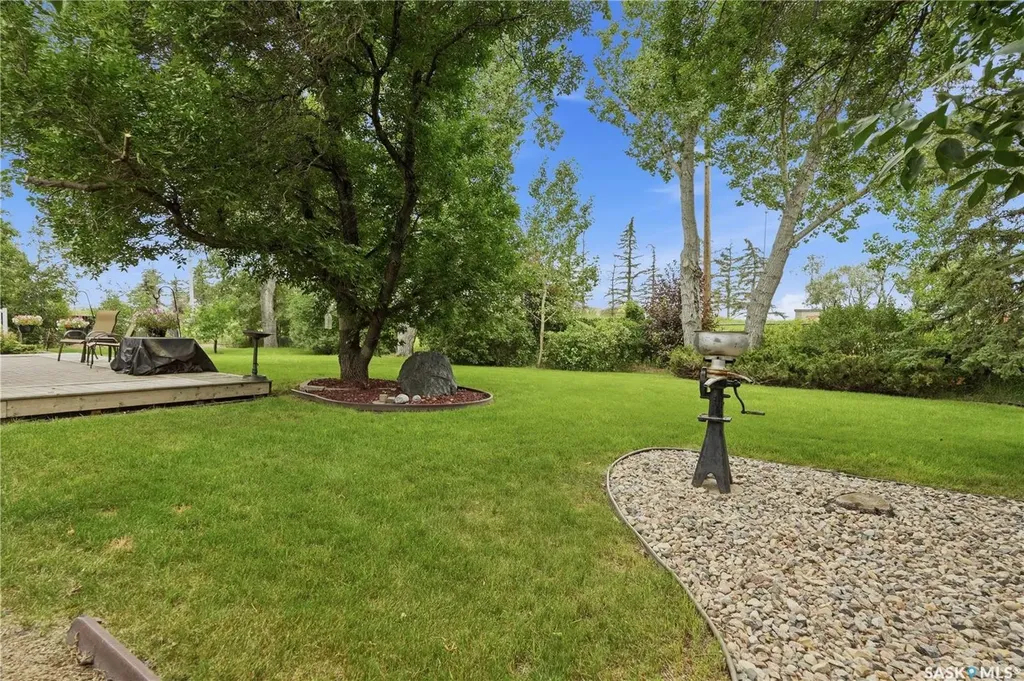 22 Wesson Bay Regina SK S4S 6J5