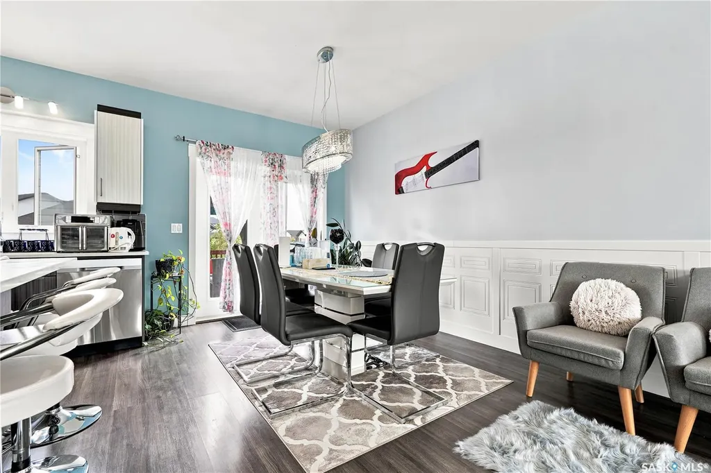 223 Ells Crescent Saskatoon SK S7L 6K6