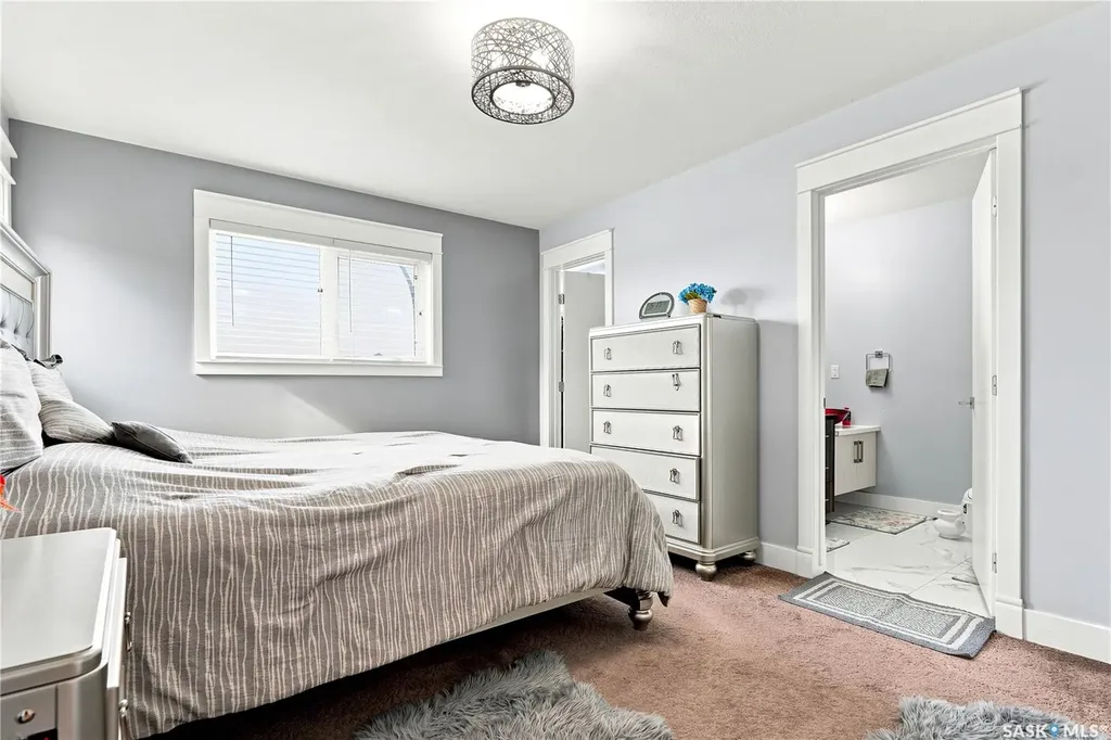 223 Ells Crescent Saskatoon SK S7L 6K6