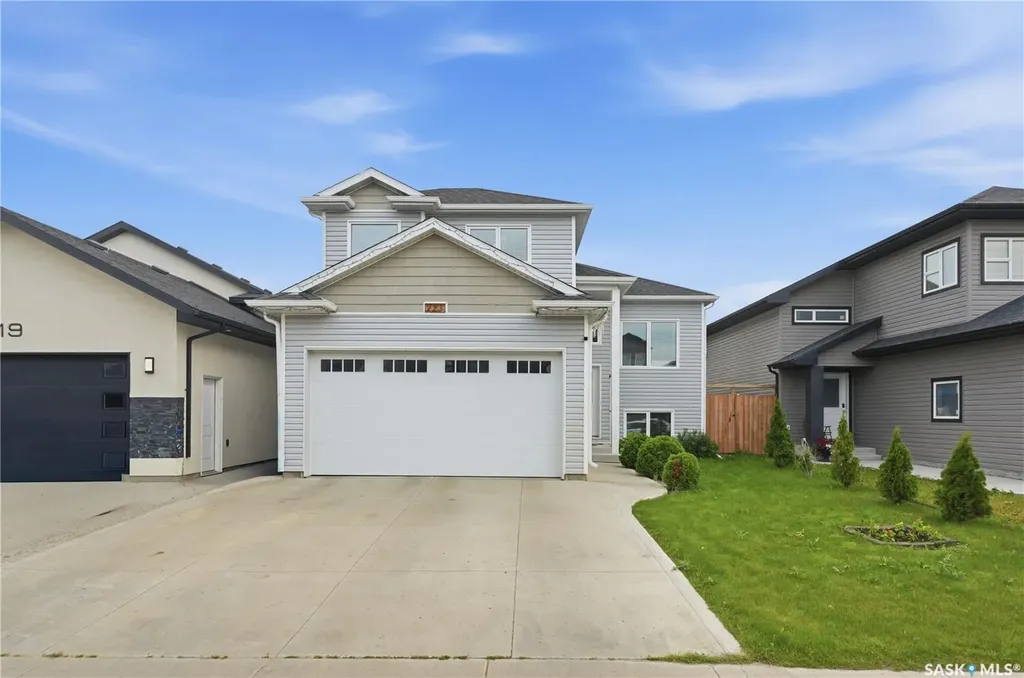 223 Ells Crescent Saskatoon SK S7L 6K6