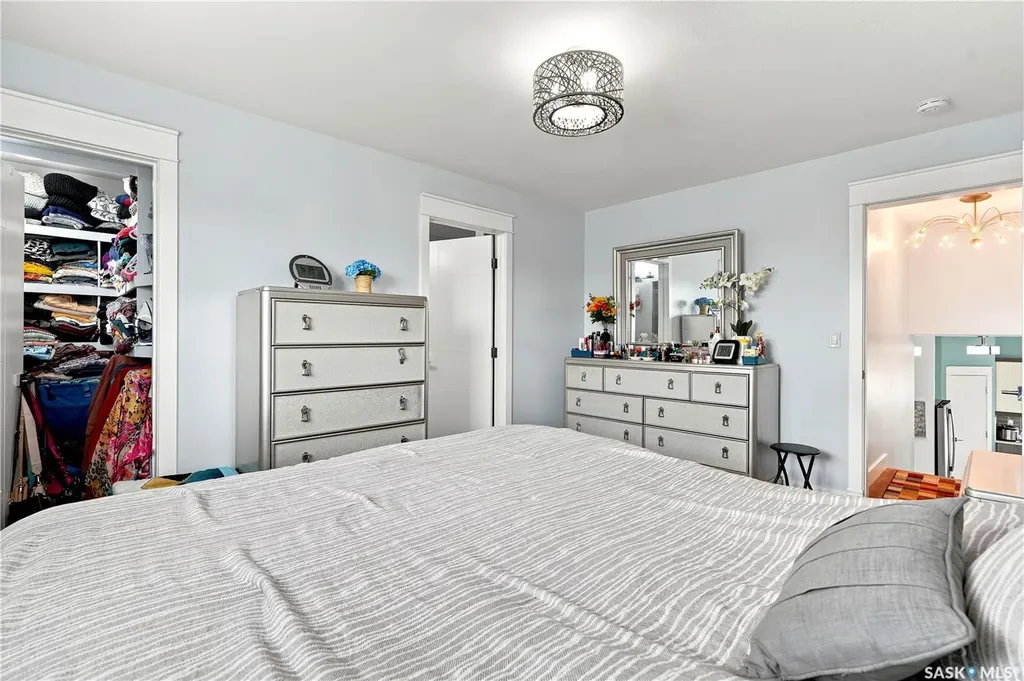 223 Ells Crescent Saskatoon SK S7L 6K6