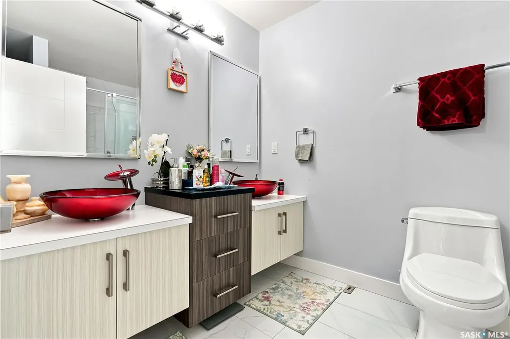 223 Ells Crescent Saskatoon SK S7L 6K6