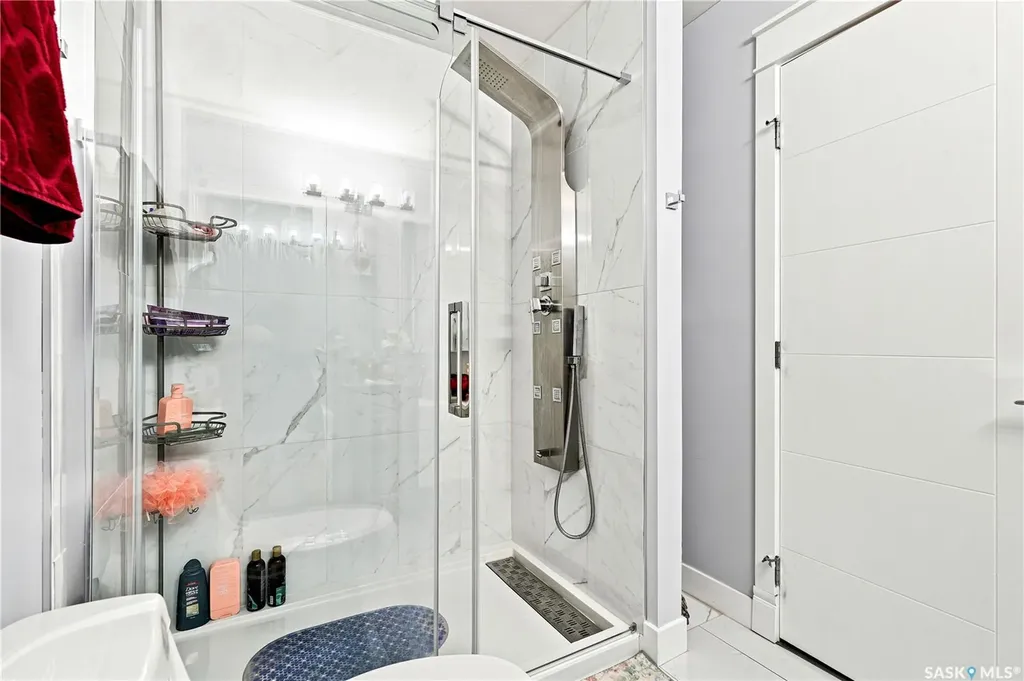 223 Ells Crescent Saskatoon SK S7L 6K6