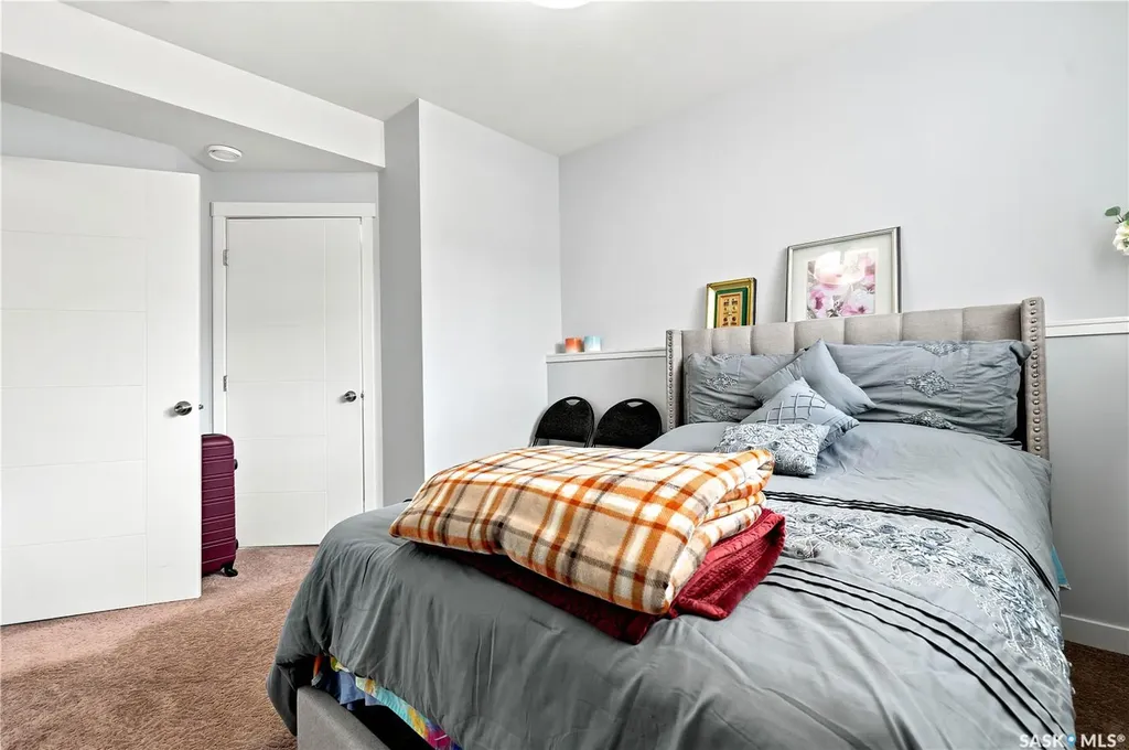 223 Ells Crescent Saskatoon SK S7L 6K6
