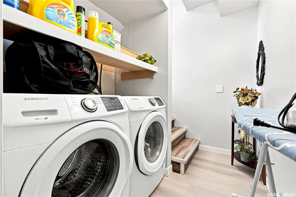 223 Ells Crescent Saskatoon SK S7L 6K6