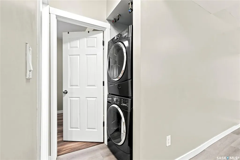 223 Ells Crescent Saskatoon SK S7L 6K6