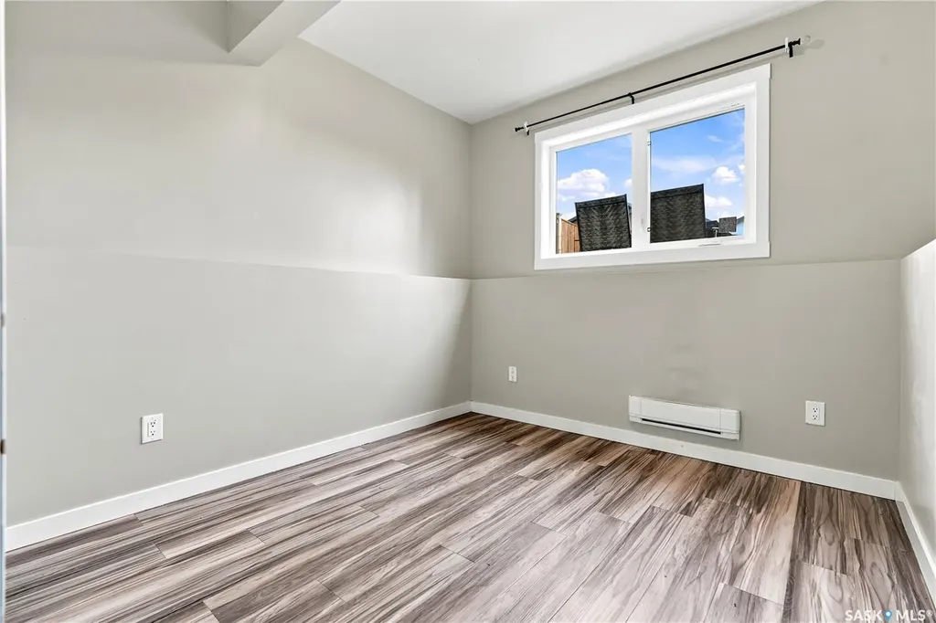 223 Ells Crescent Saskatoon SK S7L 6K6