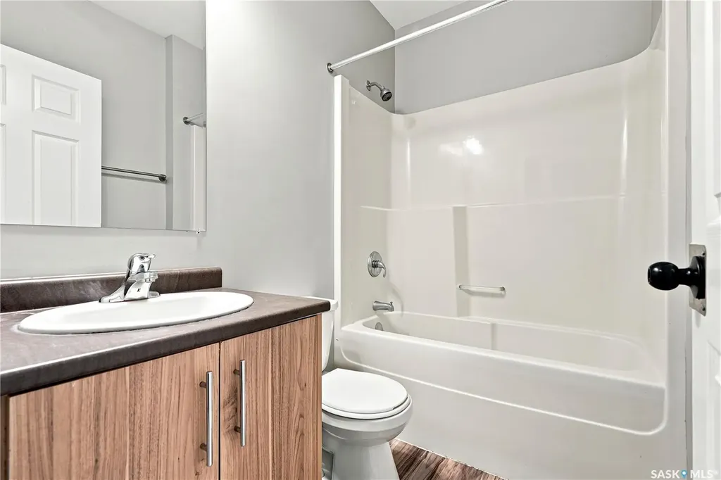 223 Ells Crescent Saskatoon SK S7L 6K6