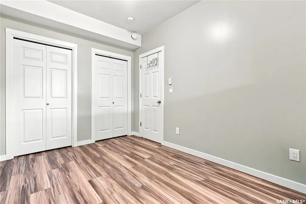 223 Ells Crescent Saskatoon SK S7L 6K6