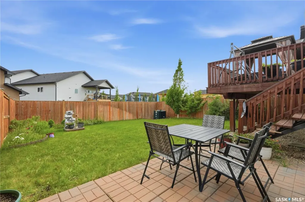 223 Ells Crescent Saskatoon SK S7L 6K6