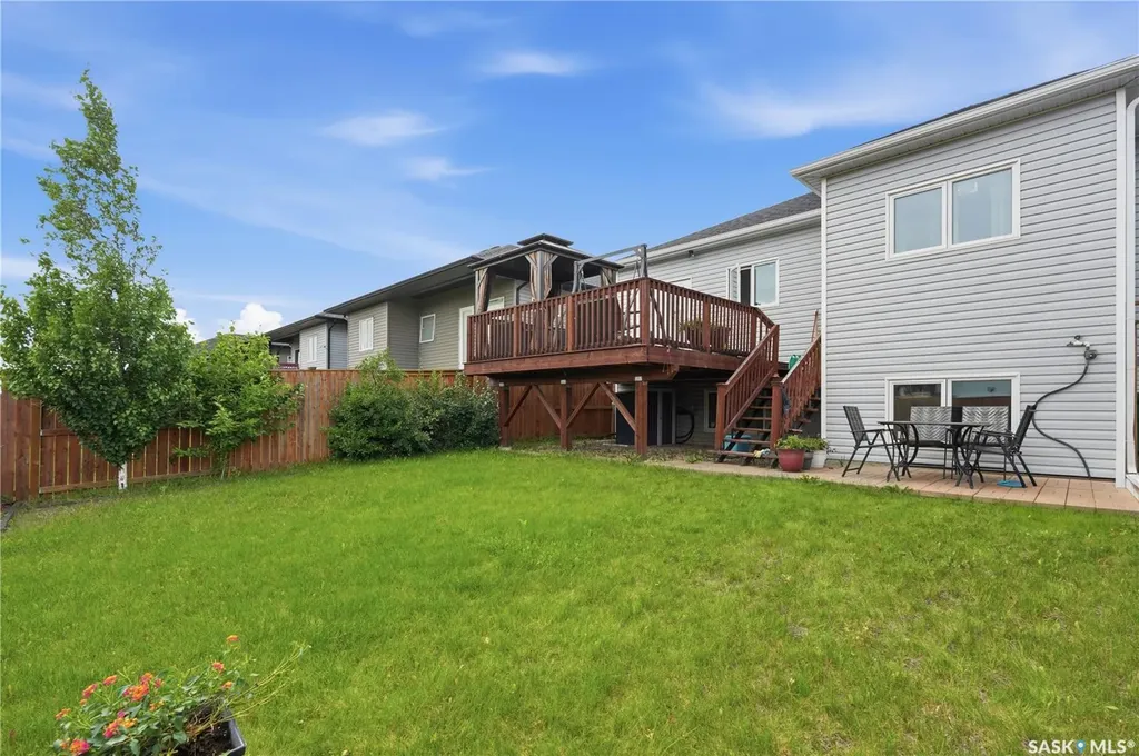 223 Ells Crescent Saskatoon SK S7L 6K6