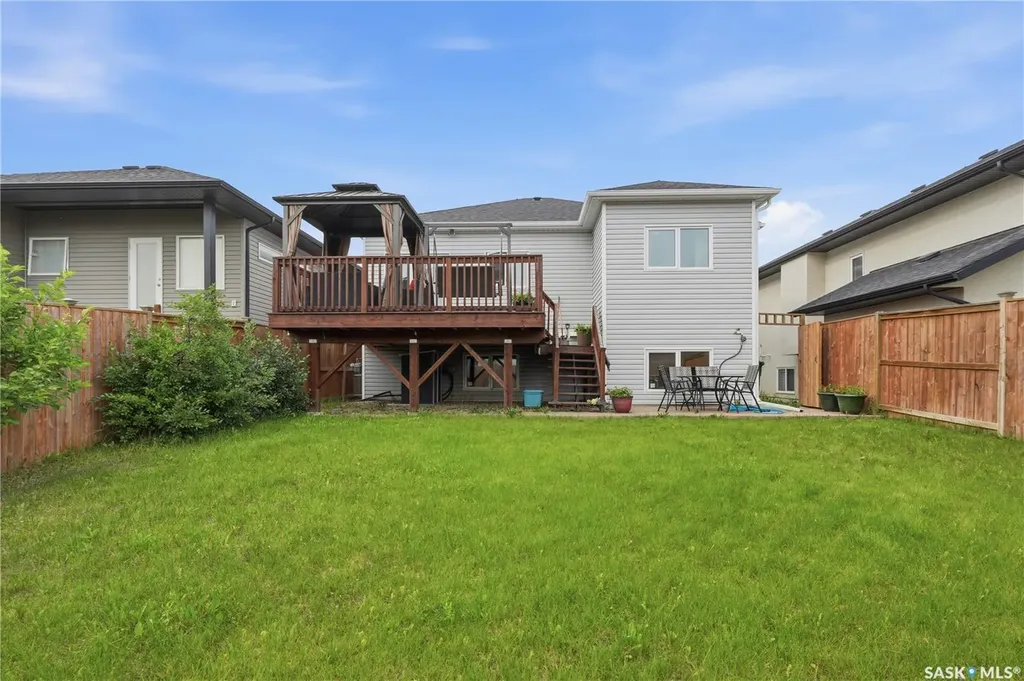 223 Ells Crescent Saskatoon SK S7L 6K6