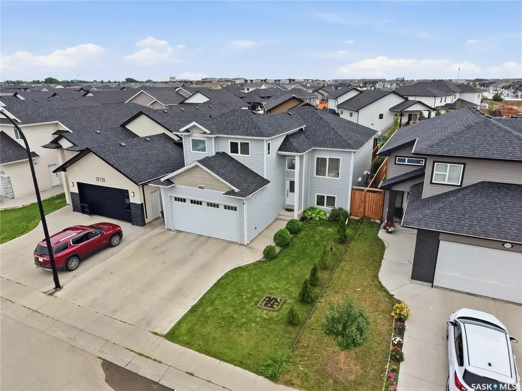 223 Ells Crescent Saskatoon SK S7L 6K6
