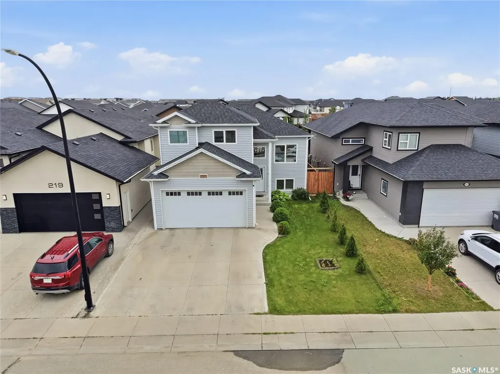 223 Ells Crescent Saskatoon SK S7L 6K6