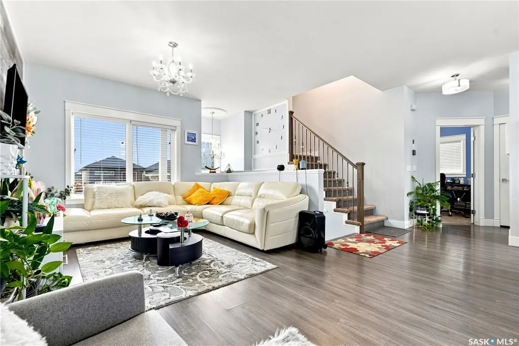 223 Ells Crescent Saskatoon SK S7L 6K6
