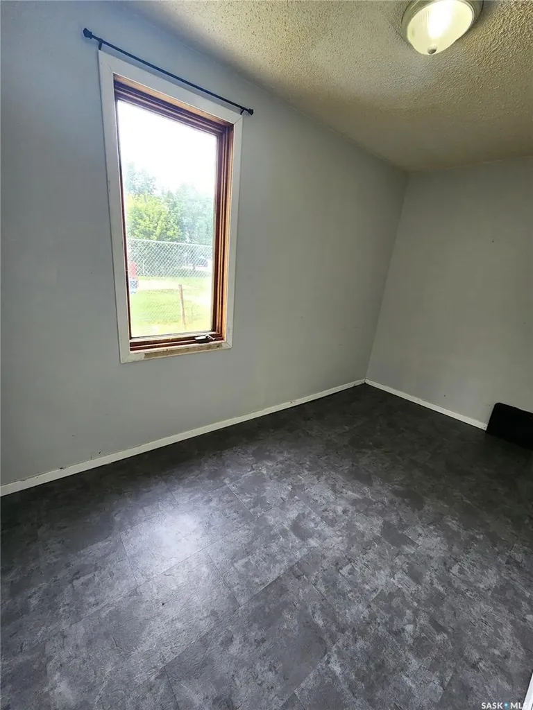 634 2nd Street Estevan SK S4A 0K9