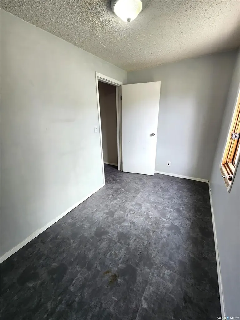 634 2nd Street Estevan SK S4A 0K9