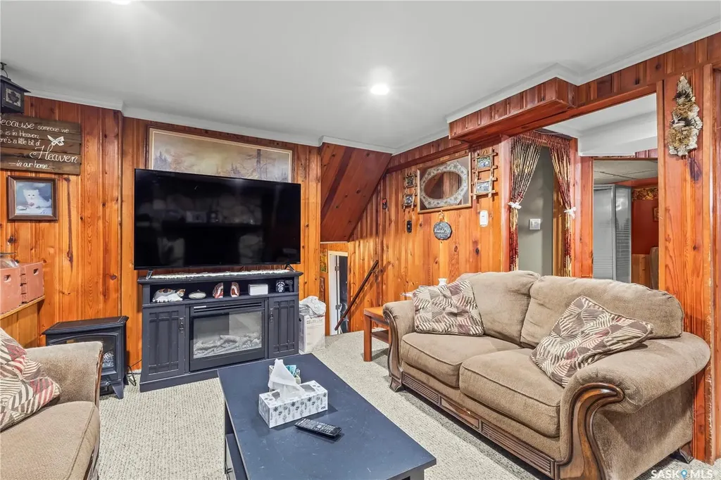 2450 15th Avenue E Prince Albert SK S6V 6J1