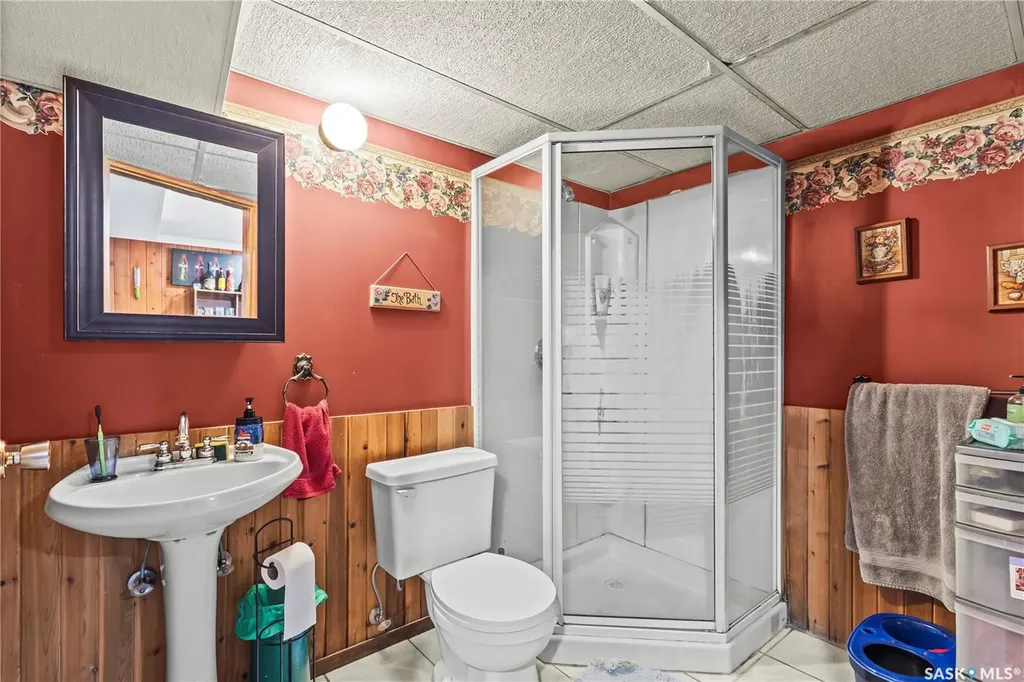 2450 15th Avenue E Prince Albert SK S6V 6J1