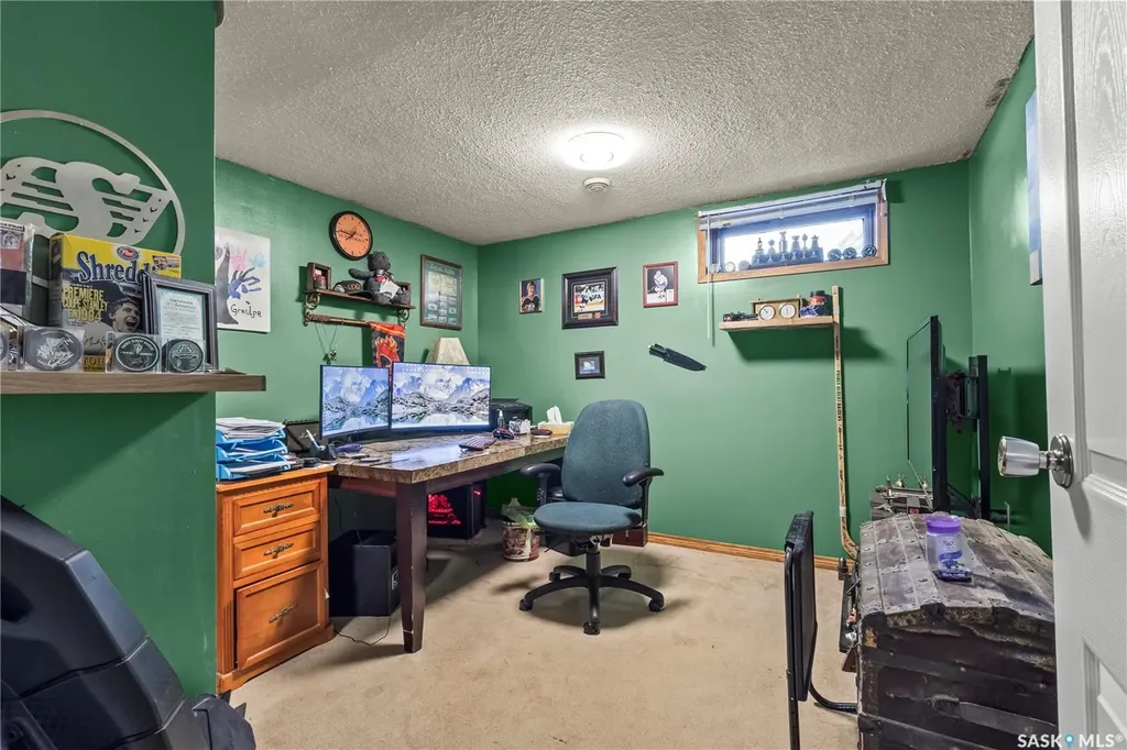 2450 15th Avenue E Prince Albert SK S6V 6J1