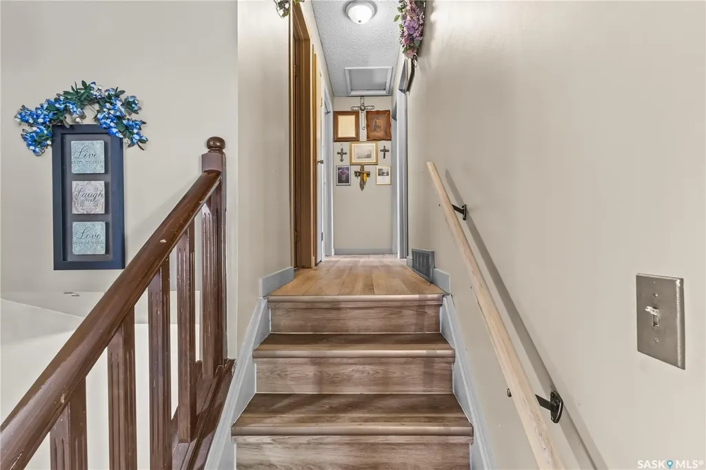 2450 15th Avenue E Prince Albert SK S6V 6J1