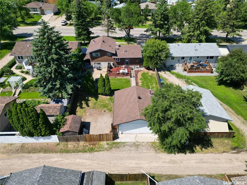2450 15th Avenue E Prince Albert SK S6V 6J1