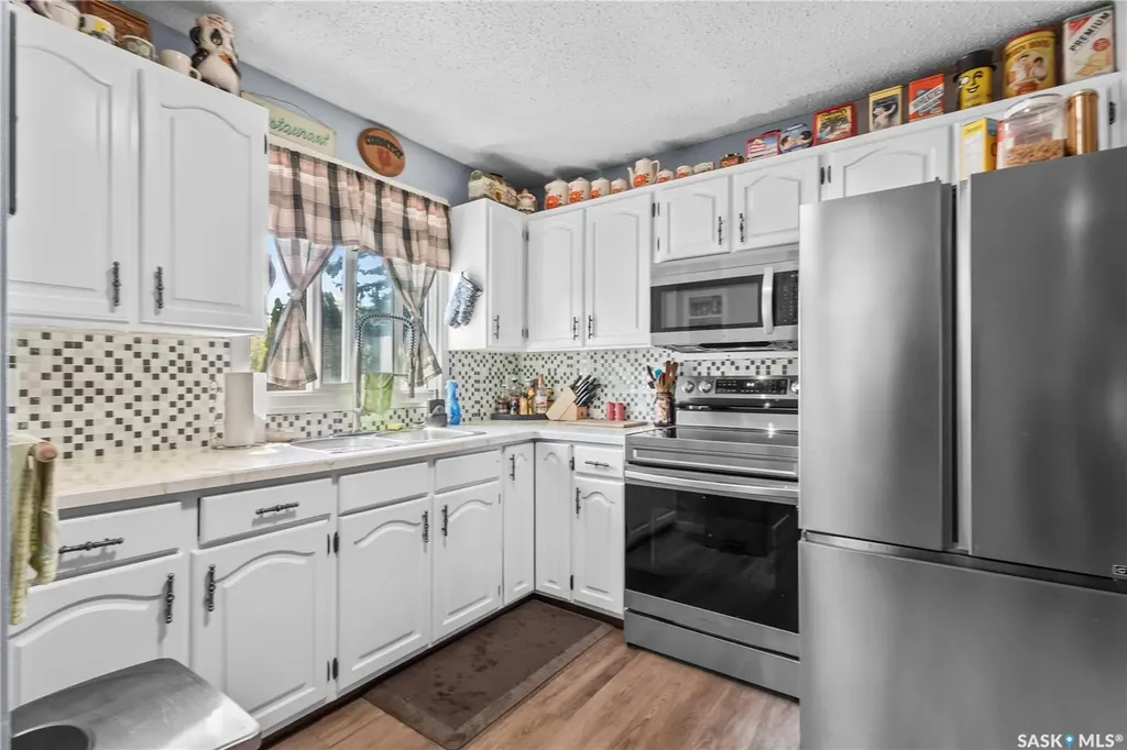 2450 15th Avenue E Prince Albert SK S6V 6J1