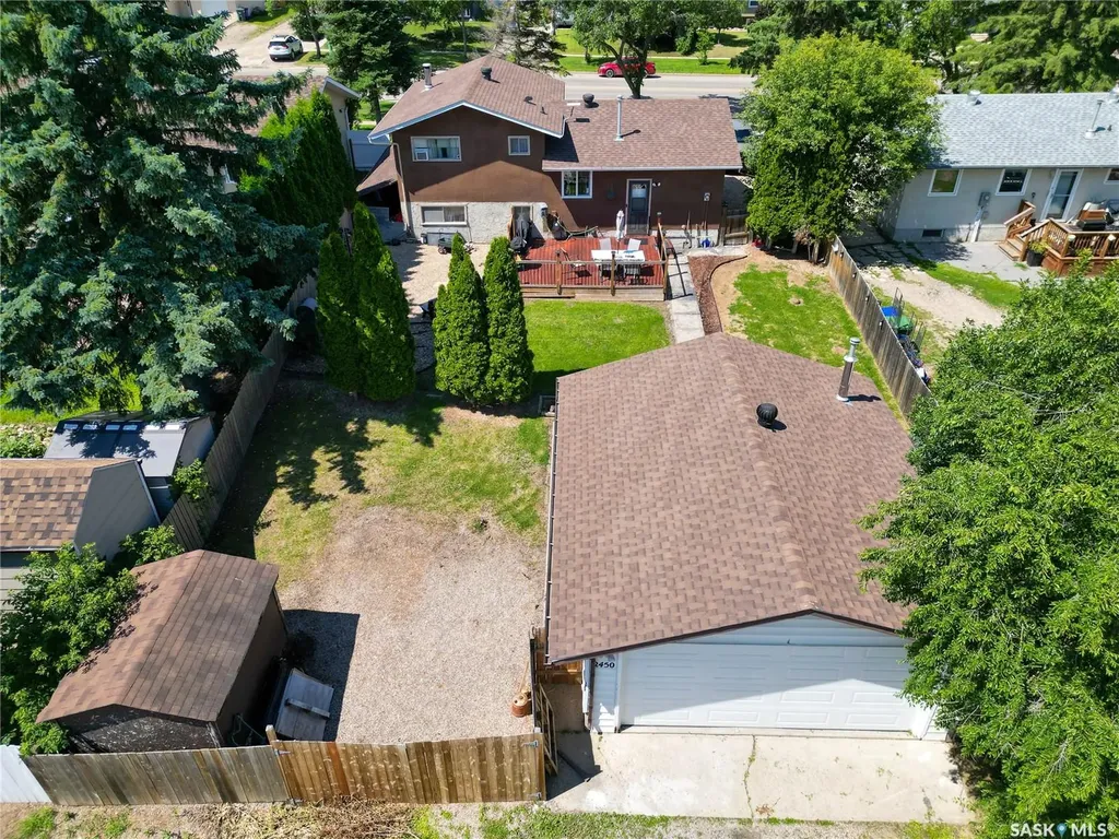 2450 15th Avenue E Prince Albert SK S6V 6J1