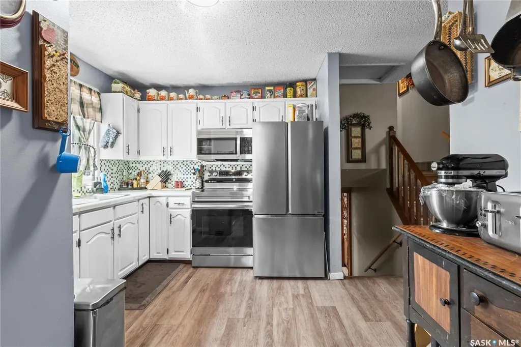 2450 15th Avenue E Prince Albert SK S6V 6J1
