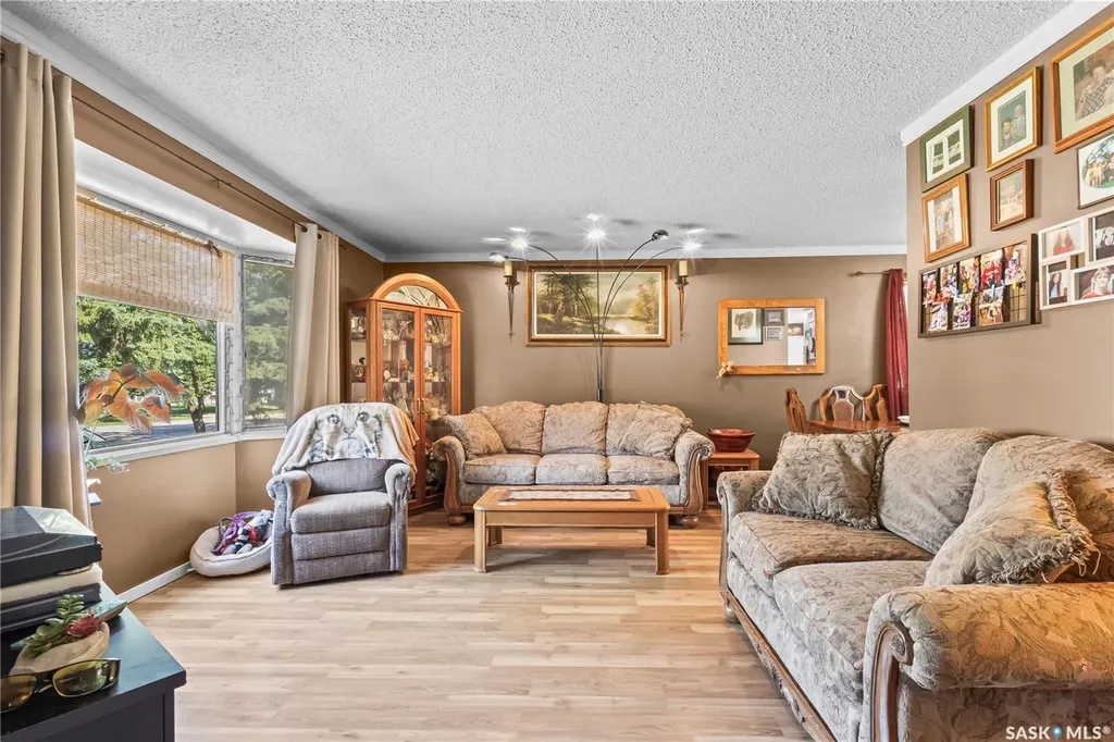 2450 15th Avenue E Prince Albert SK S6V 6J1