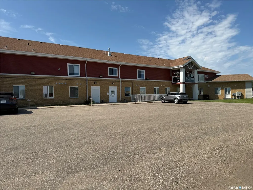 302 Bemister Avenue E Melfort SK S0E 1A0