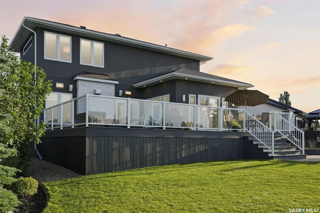 767 Beechdale Way Saskatoon SK S7V 0A6