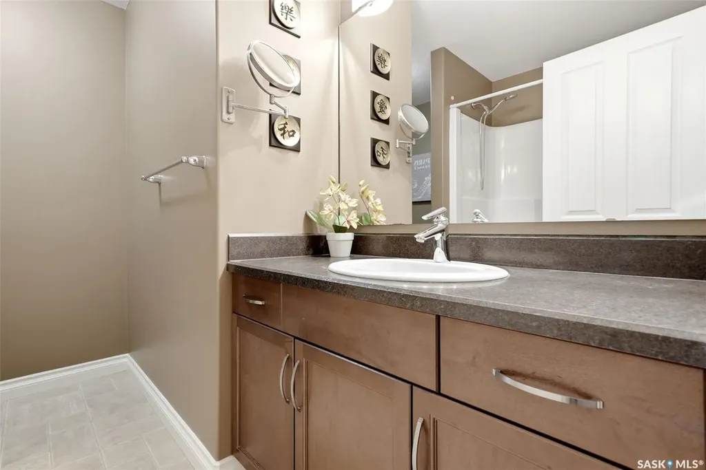 837 Connaught Street Regina SK S4T 6S3