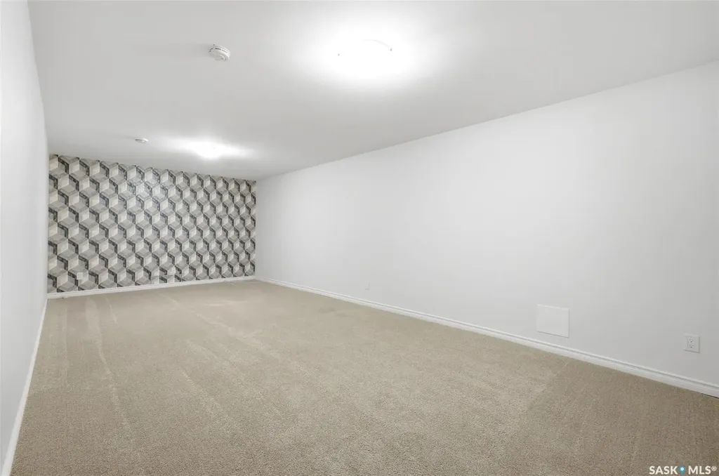 837 Connaught Street Regina SK S4T 6S3