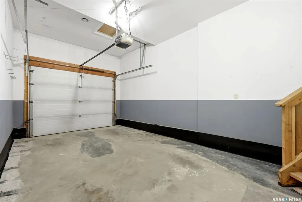 837 Connaught Street Regina SK S4T 6S3