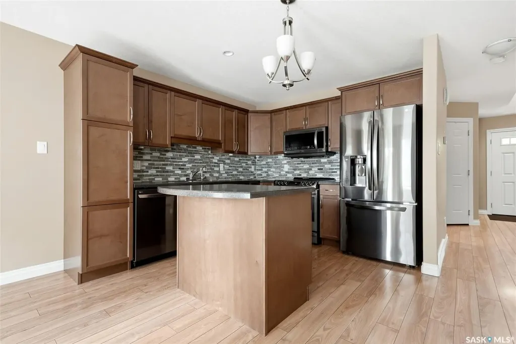 837 Connaught Street Regina SK S4T 6S3