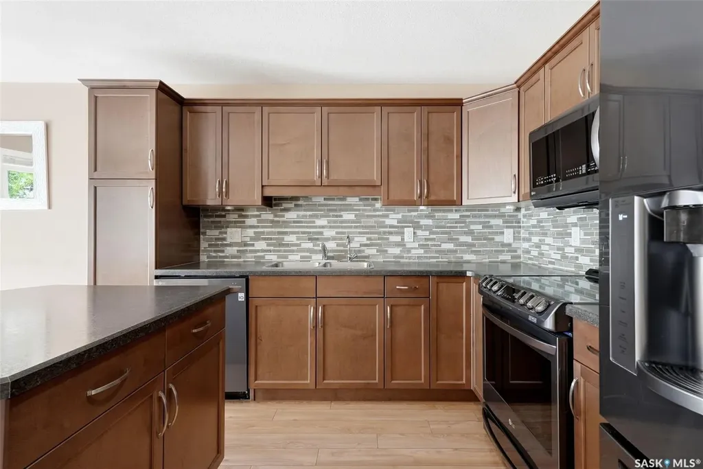 837 Connaught Street Regina SK S4T 6S3