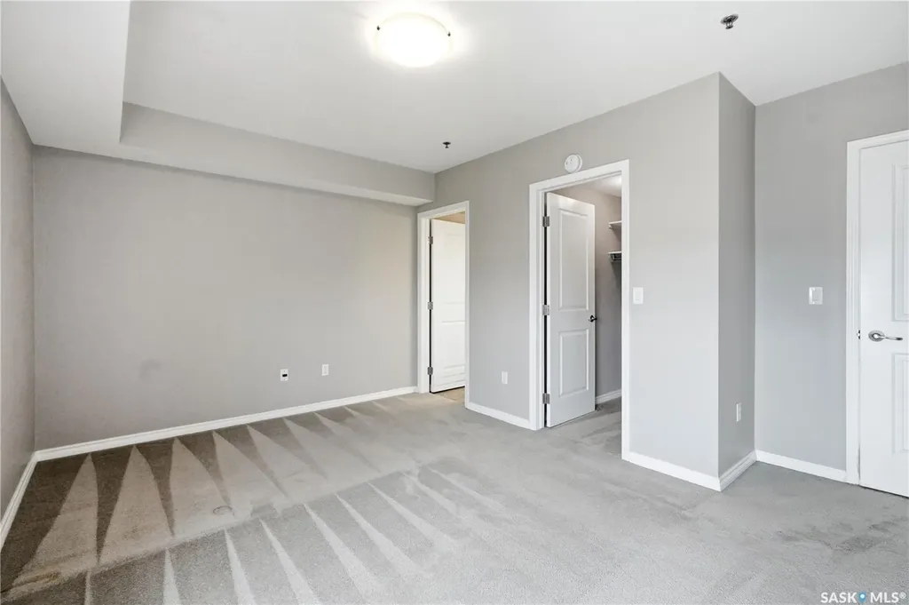 902 Spadina Crescent E Saskatoon SK S7K 0G8