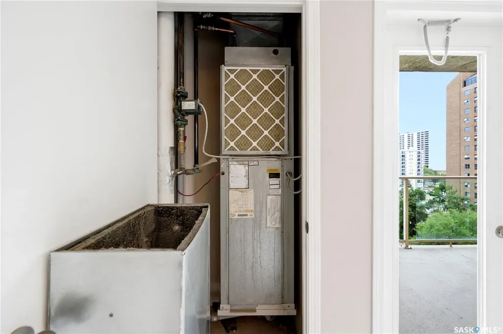 902 Spadina Crescent E Saskatoon SK S7K 0G8