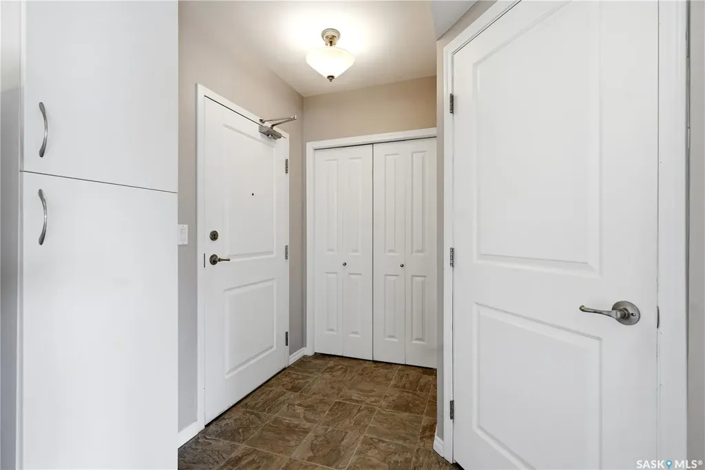 902 Spadina Crescent E Saskatoon SK S7K 0G8